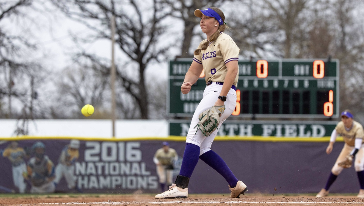 Softball Splits Doubleheader with Crowder